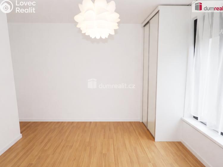 Rent apartment 3+KK Praha 12, Štolcova č. 18