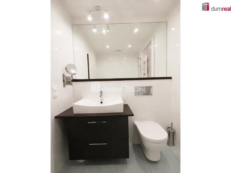 Rent apartment 3+KK Praha 12, Štolcova č. 20