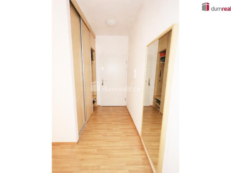 Rent apartment 3+KK Praha 12, Štolcova č. 22