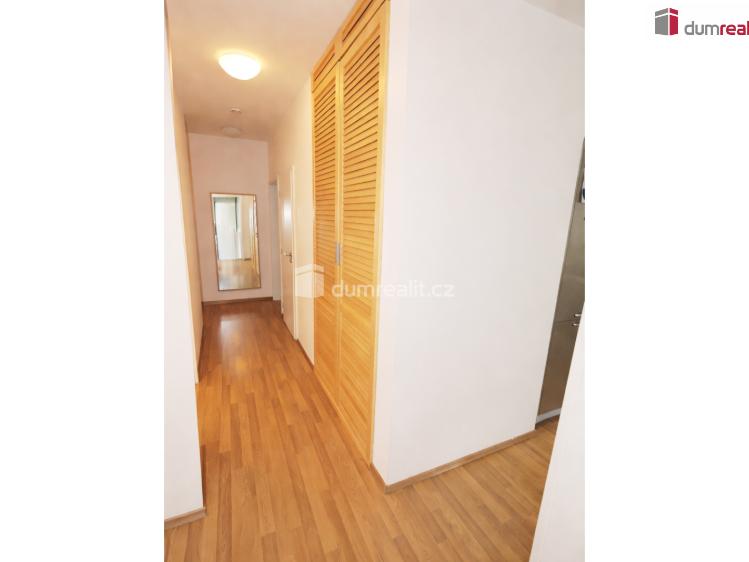 Rent apartment 3+KK Praha 12, Štolcova č. 23