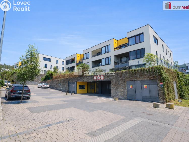 Rent apartment 3+KK Praha 12, Štolcova č. 30