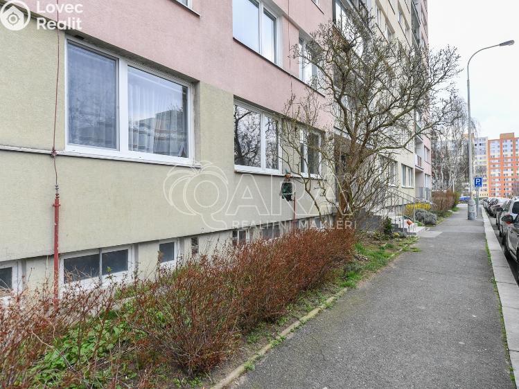 Rent apartment 2+KK Praha, Radomská 470/3 č. 17