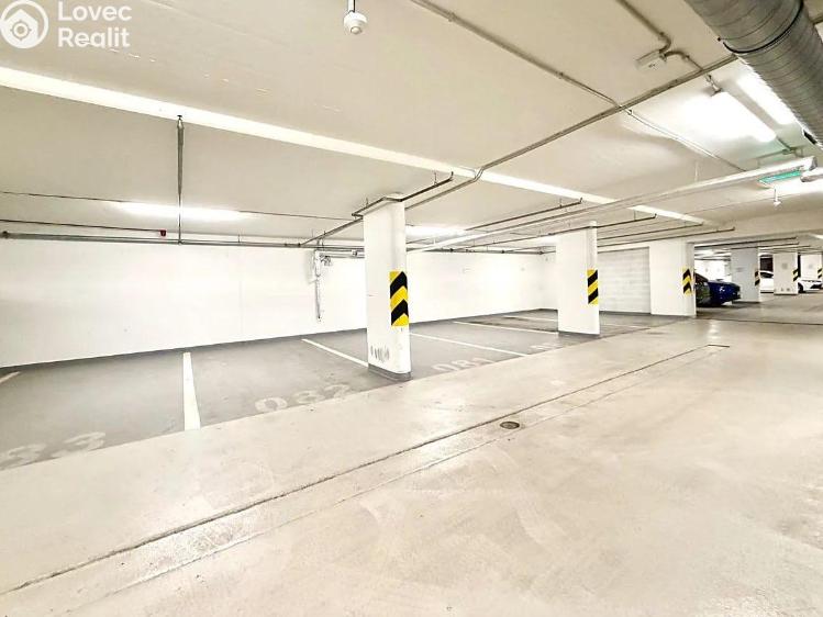 Prodej obchodního prostoru Praha, Za Karlínským přístavem 683/4 č. 14