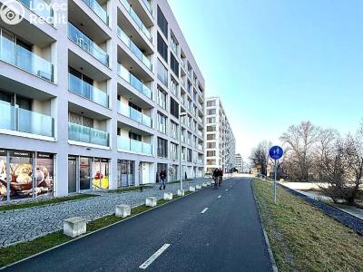 Prodej obchodního prostoru Praha, Za Karlínským přístavem č. 2