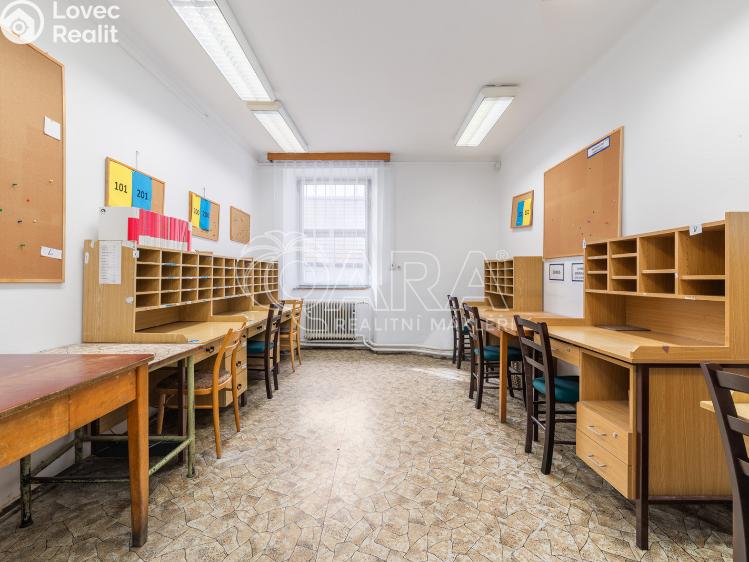 Prodej obchodního prostoru Křemže, Náměstí 14 č. 9