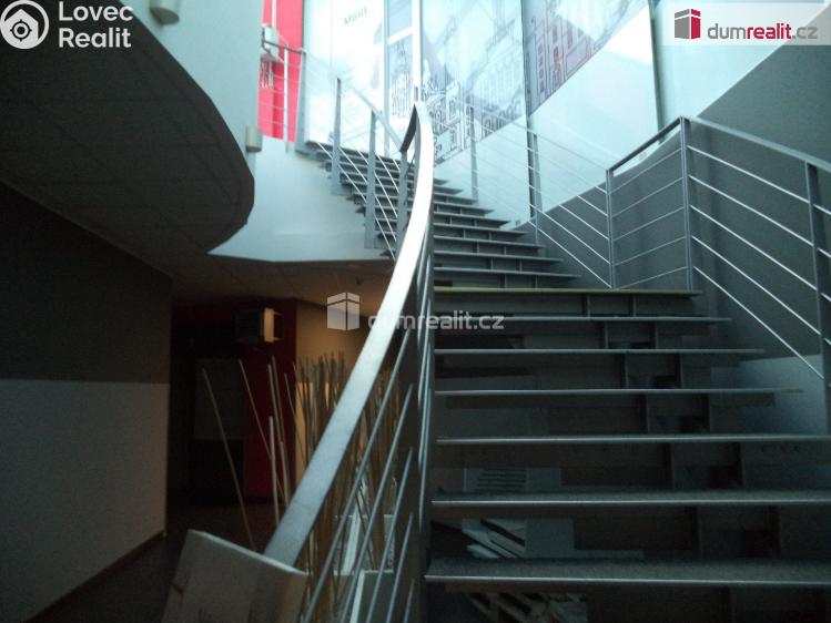 Rent commercial space Ostrava, Krmelínská č. 8