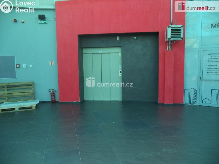 Rent commercial space Ostrava, Krmelínská č. 9