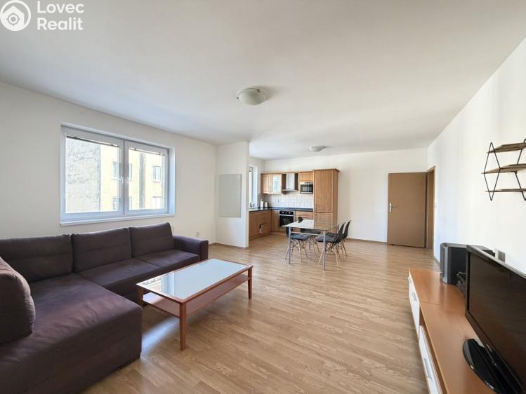 Pronájem bytu 3+KK Pardubice, Nerudova 2772 č. 3