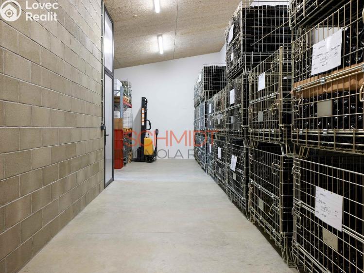 Prodej obchodního prostoru Břeclav, Pyskatého 3409/16 č. 9