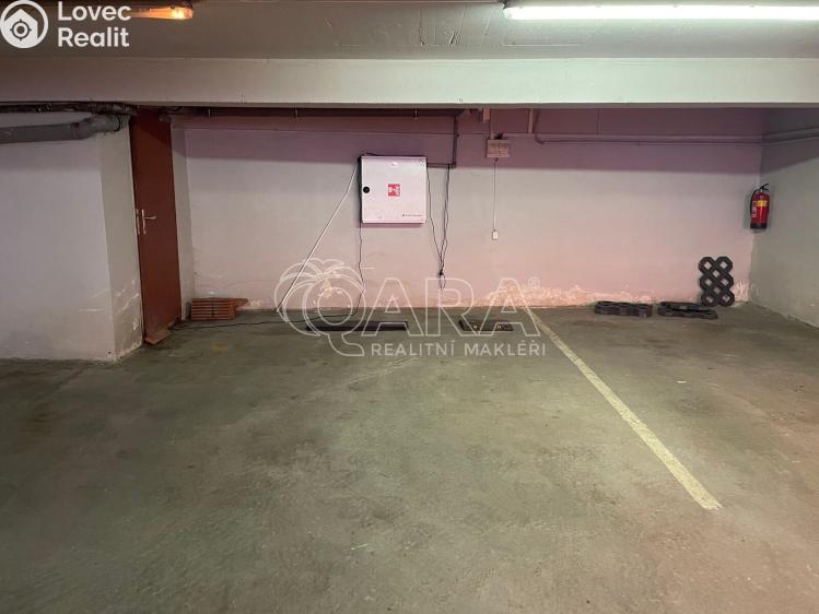 Pronájem garážového stání Praha, Krymská č. 2
