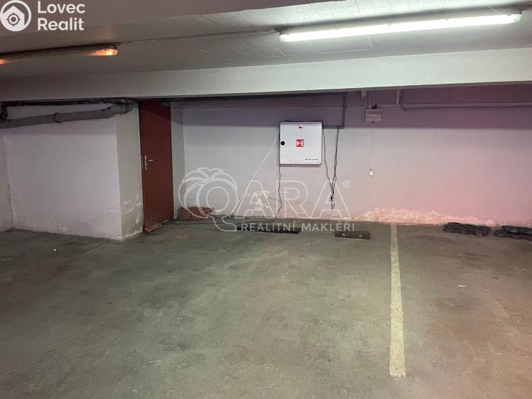 Pronájem garážového stání Praha, Krymská č. 3