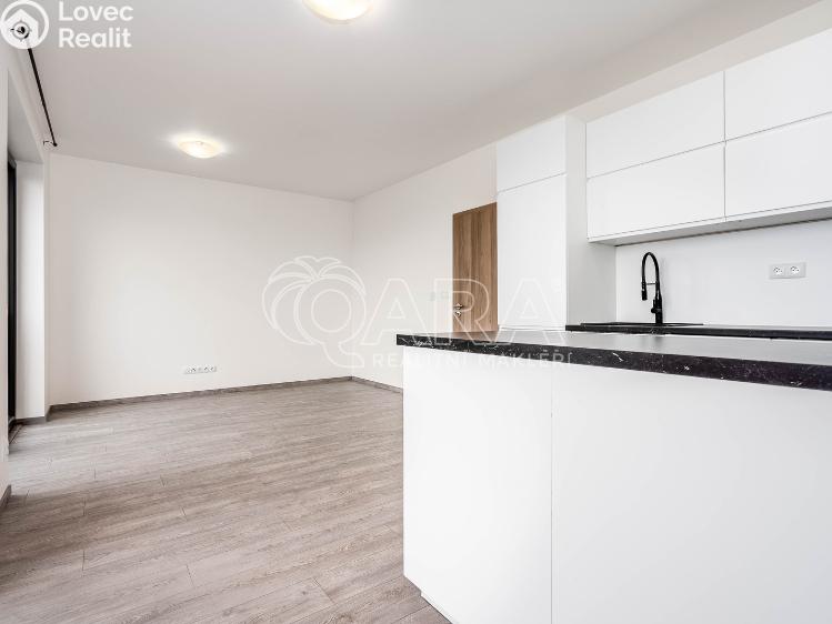 Prodej bytu 2+KK Praha, Ke Smíchovu 1278/32 č. 6