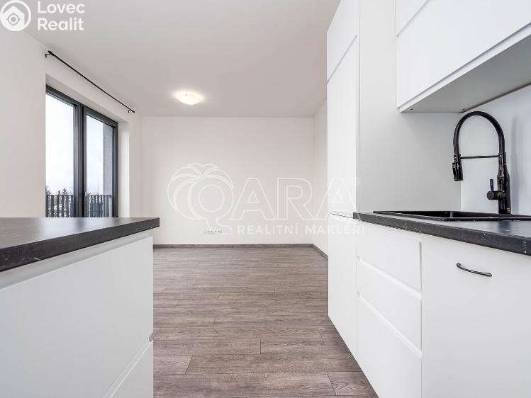 Prodej bytu 2+KK Praha, Ke Smíchovu 1278/32 č. 7