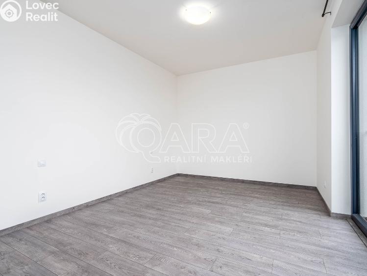 Prodej bytu 2+KK Praha, Ke Smíchovu 1278/32 č. 12