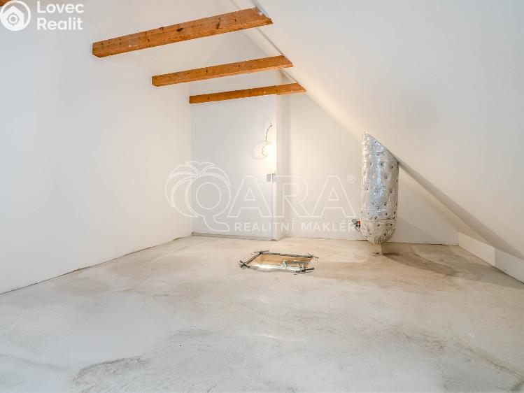 Prodej bytu 2+KK Praha, Ke Smíchovu 1278/32 č. 20