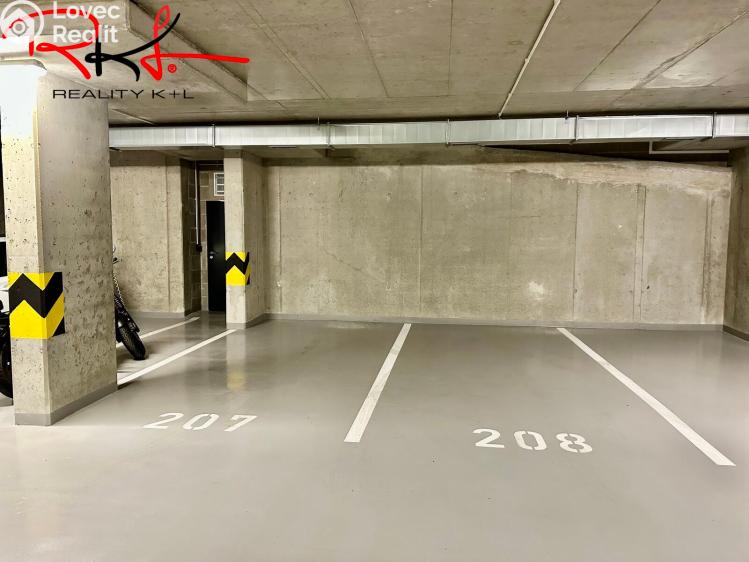 Prodej garážového stání Praha 10, Kardausova 705/6 č. 3