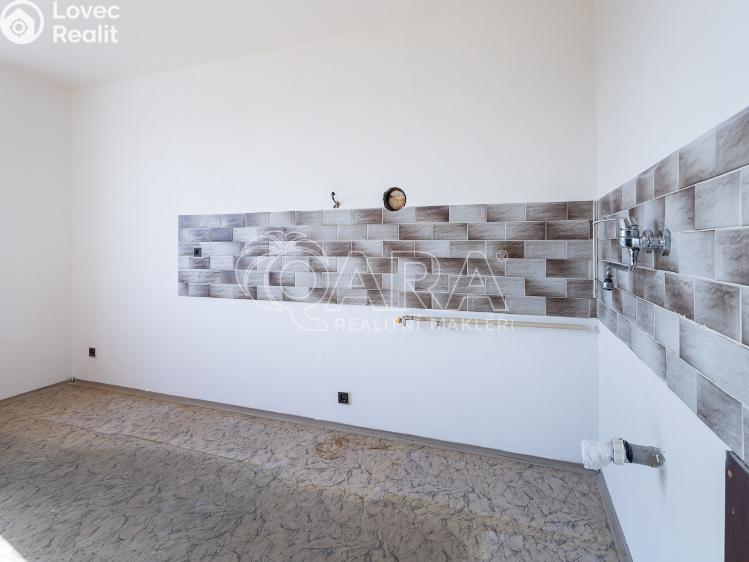 Prodej bytu 3+1 Praha, Krátká 2442/9 č. 8