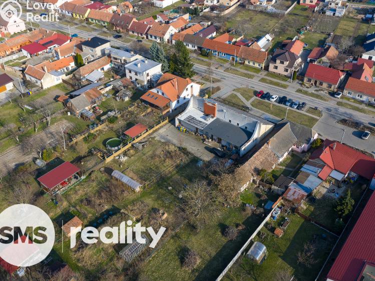 Prodej komerční nemovitosti Březí, Dunajovická 15 č. 34