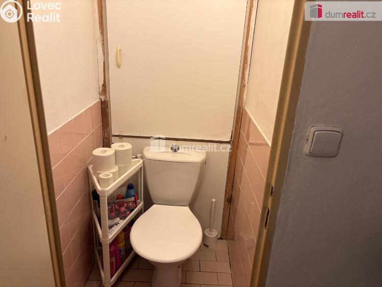 Pronájem bytu 1+KK Praha 14, Dygrýnova č. 10