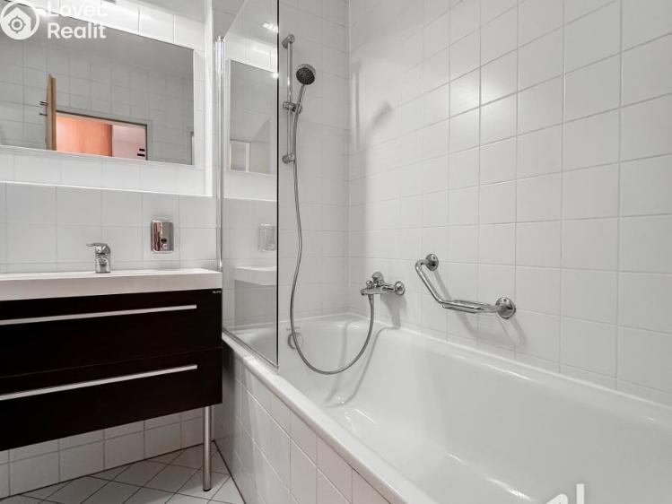 Pronájem bytu 2+KK Praha, U Zvonařky 2536/1a č. 12