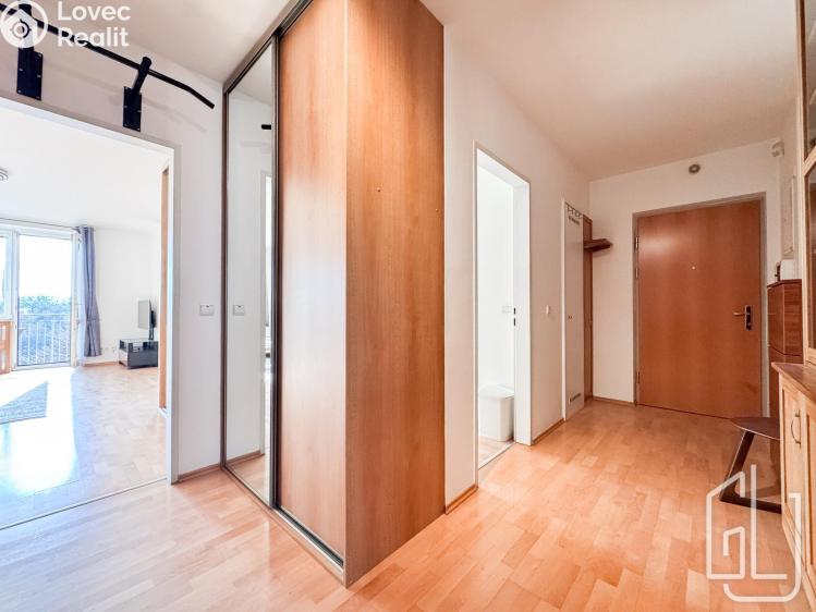 Pronájem bytu 2+KK Praha, U Zvonařky 2536/1a č. 17