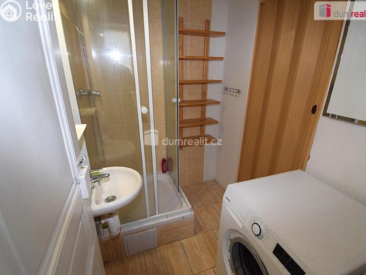 Pronájem bytu 1+1 Praha 2, Jana Masaryka č. 10