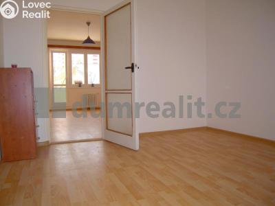 Pronájem bytu 2+1 Praha 10, Skřivanská č. 4