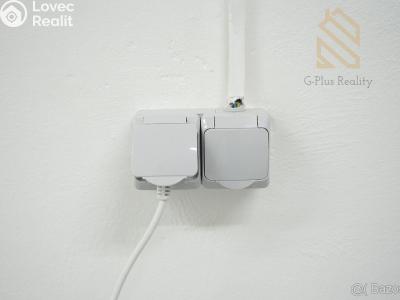 Prodej garáže Praha, Laudova 1387 č. 3