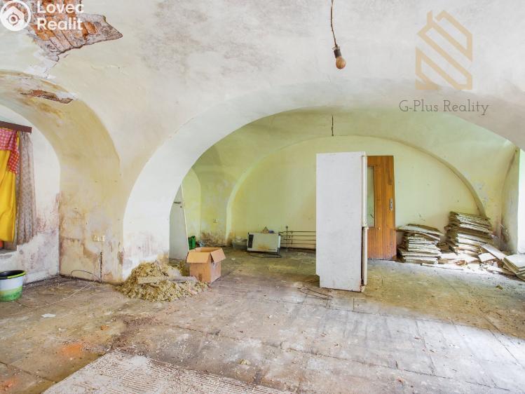 Prodej činžovního domu Smečno č. 8