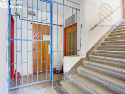 Продаж багатоквартирного будинку Smečno č. 15
