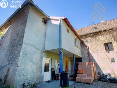 Продаж багатоквартирного будинку Smečno č. 17