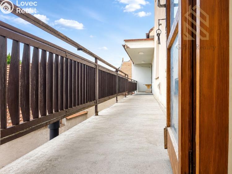 Продажа многогенного дом Kostelec nad Labem, nám. Komenského 293 č. 10