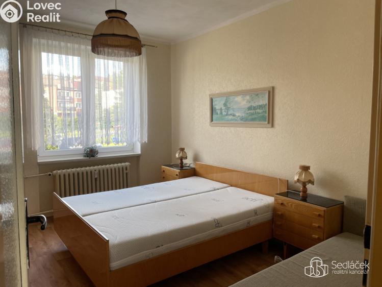 Pronájem bytu 2+1 Sokolov, Boženy Němcové č. 2