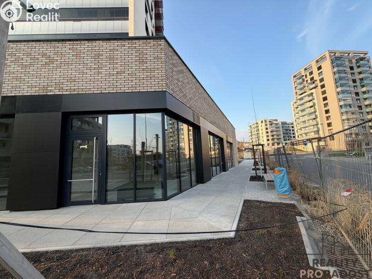 Prodej obchodního prostoru Praha 9, Waltariho 1196/2 č. 3