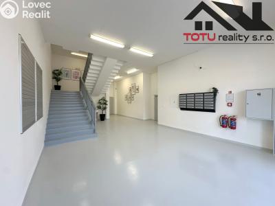 Pronájem kanceláře Jaroměř, Jezbinská č. 2