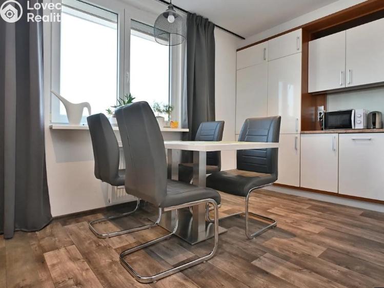 Prodej bytu 2+KK Praha, Marie Podvalové č. 1