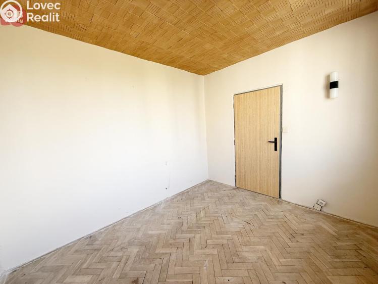 Prodej bytu 2+1 Sokolov, Slavíčkova č. 8