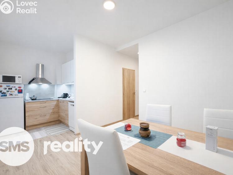 Sale apartment building Ostrava, Obránců míru 864/25 č. 9