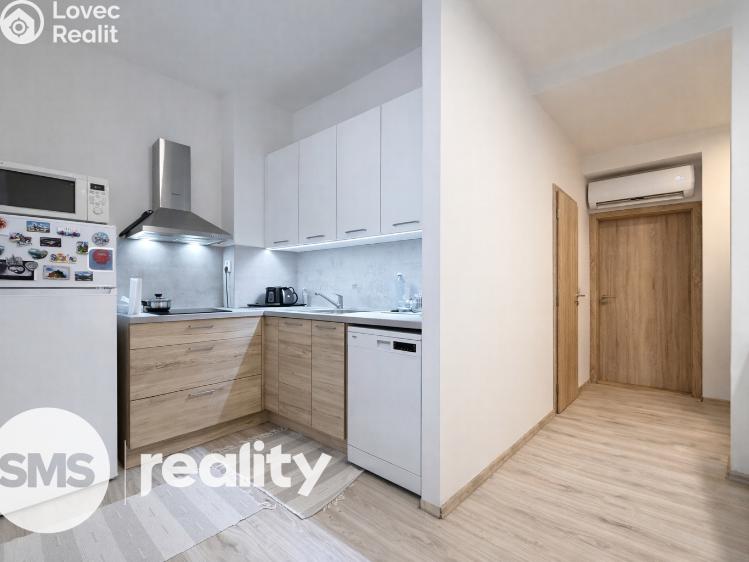 Sale apartment building Ostrava, Obránců míru 864/25 č. 11