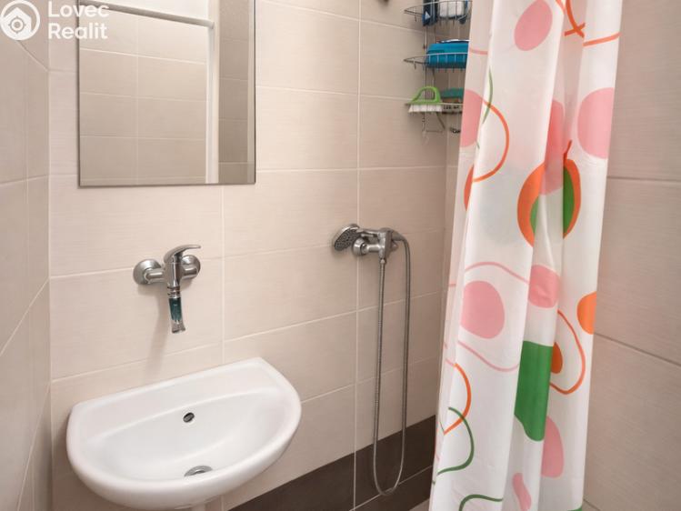 Sale apartment building Ostrava, Obránců míru 864/25 č. 18