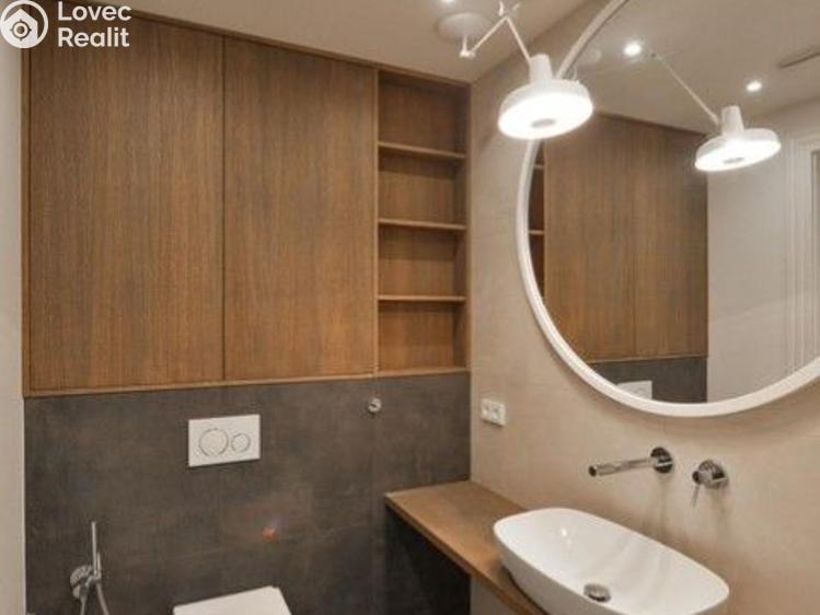 Pronájem bytu 4+KK Praha, Laubova č. 5