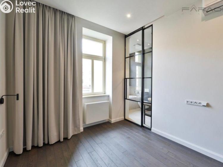 Pronájem bytu 4+KK Praha, Laubova č. 9