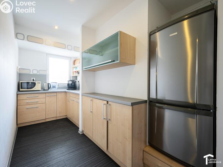 Pronájem kanceláře Pardubice, Školská 228 č. 11