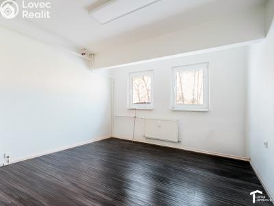Pronájem kanceláře Pardubice, Školská 228 č. 9