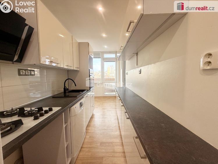 Pronájem bytu 3+1 Ústí nad Labem, Malátova č. 3