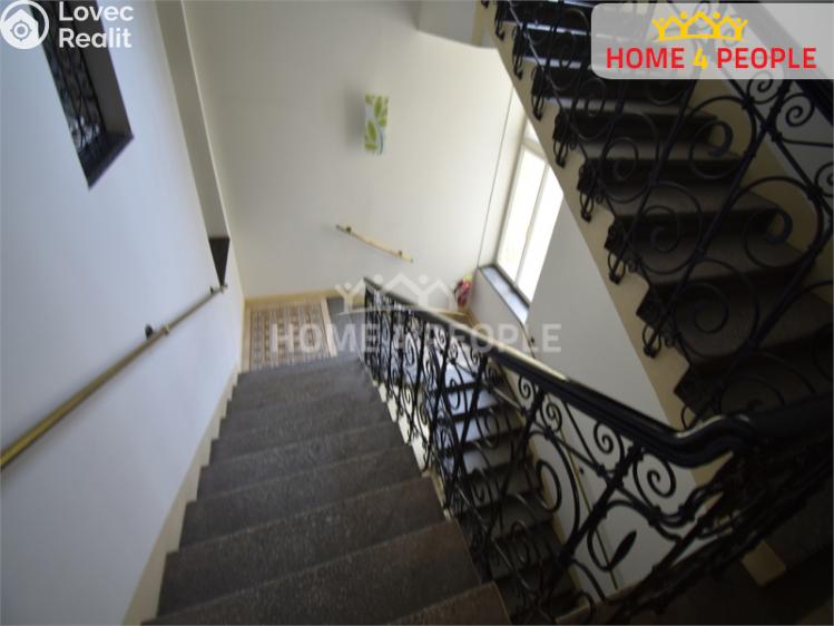 Pronájem bytu 4+KK Praha 5, Zborovská č. 12