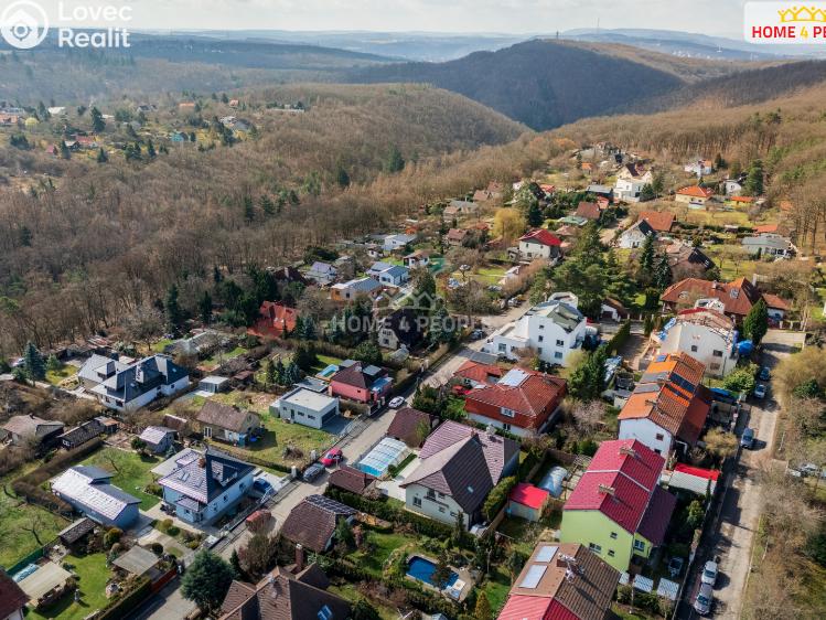Sale family house Praha 12, Na Stráňkách č. 3