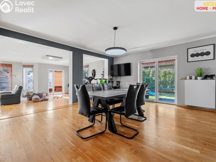 Sale family house Praha 12, Na Stráňkách č. 9