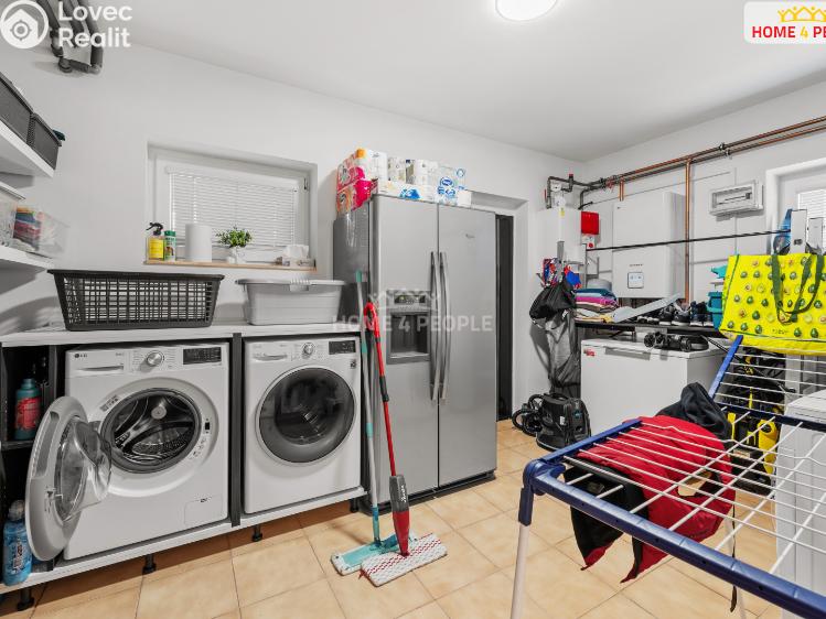 Sale family house Praha 12, Na Stráňkách č. 16