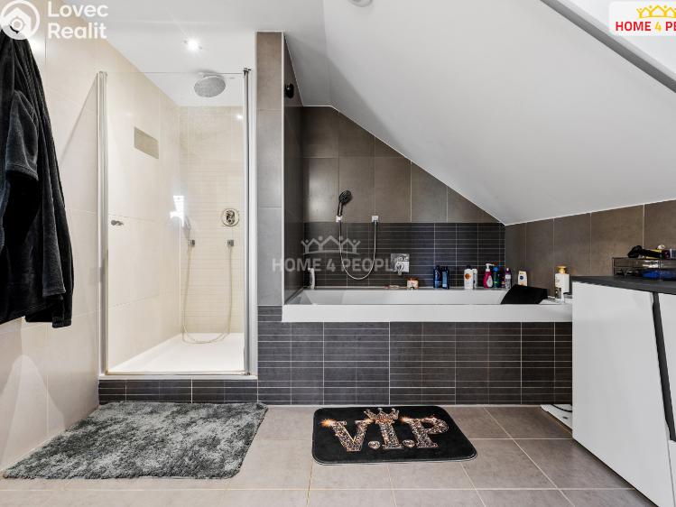 Sale family house Praha 12, Na Stráňkách č. 20